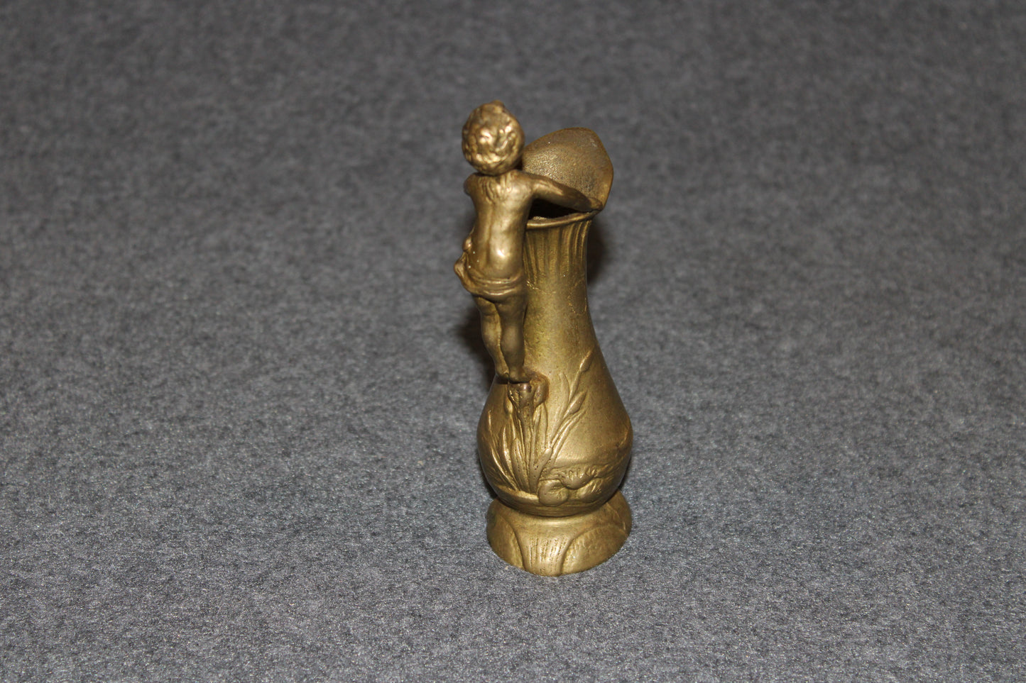 MESSINGKRUG mit PUTTI-HENKEL | Viktorianische Ewer | ca. 16 cm